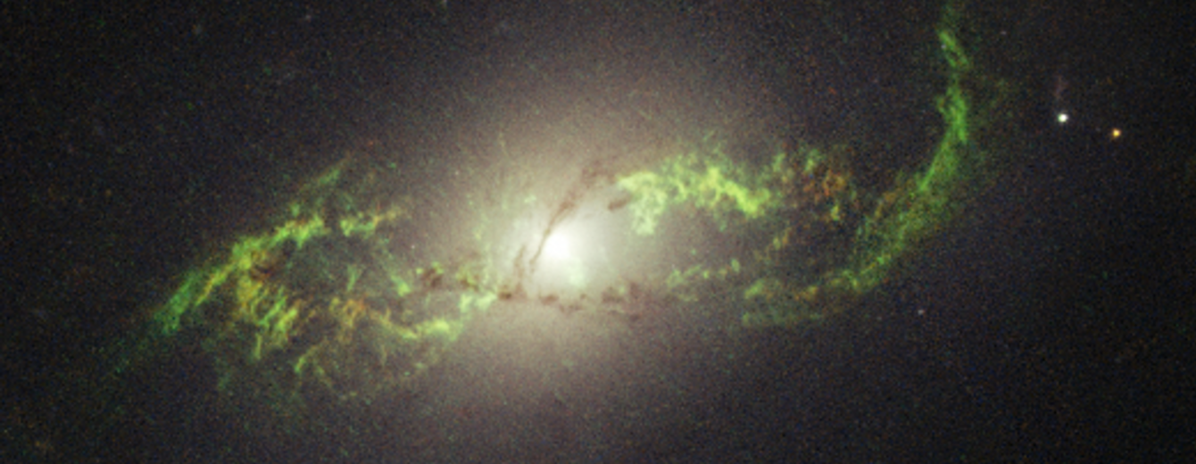 Hubble Finds Phantom Objects Near Dead Quasars HubbleSite