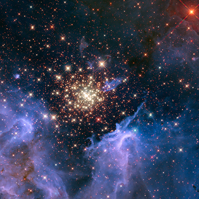 Starburst Cluster Shows Celestial Fireworks
