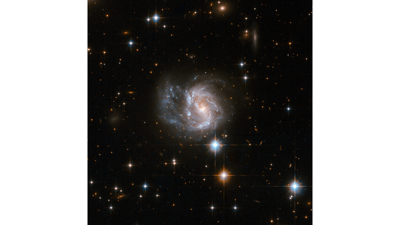 Hubble Interacting Galaxy IRAS 20351