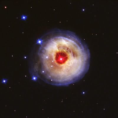 Star V838 Monocerotis (V838 Mon) - May 20, 2002