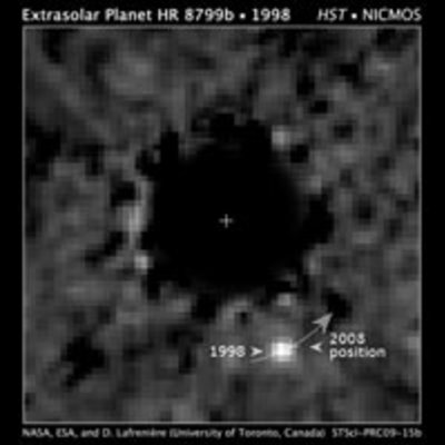 Exoplanet HR 8799b Recovered in NICMOS Data Archive (Annotated)